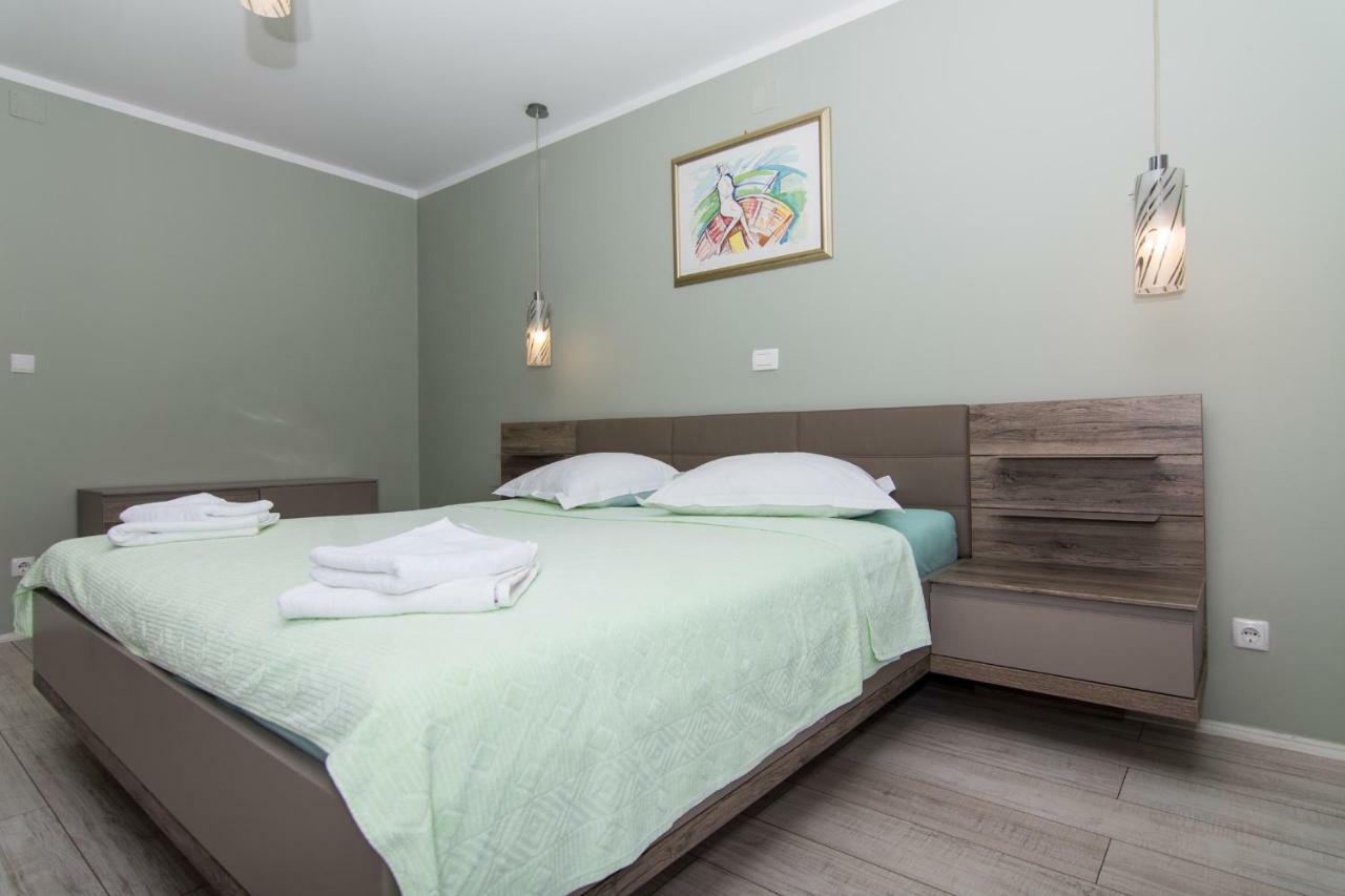 Apartman Marin Traù Esterno foto