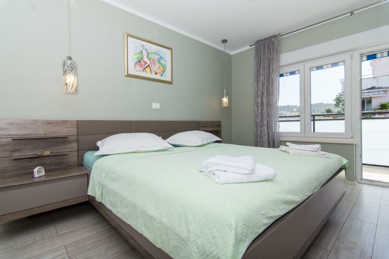 Apartman Marin Traù Esterno foto